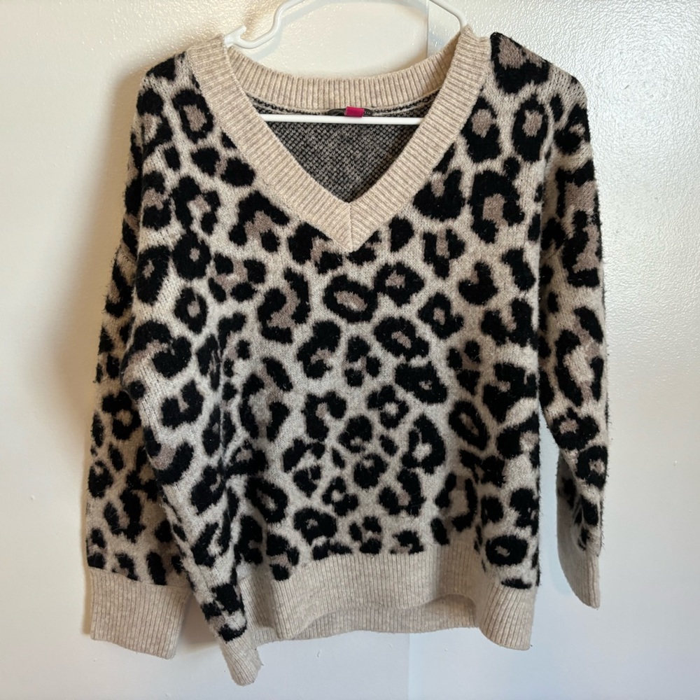 Vince Camuto Sweater - Leopard Print